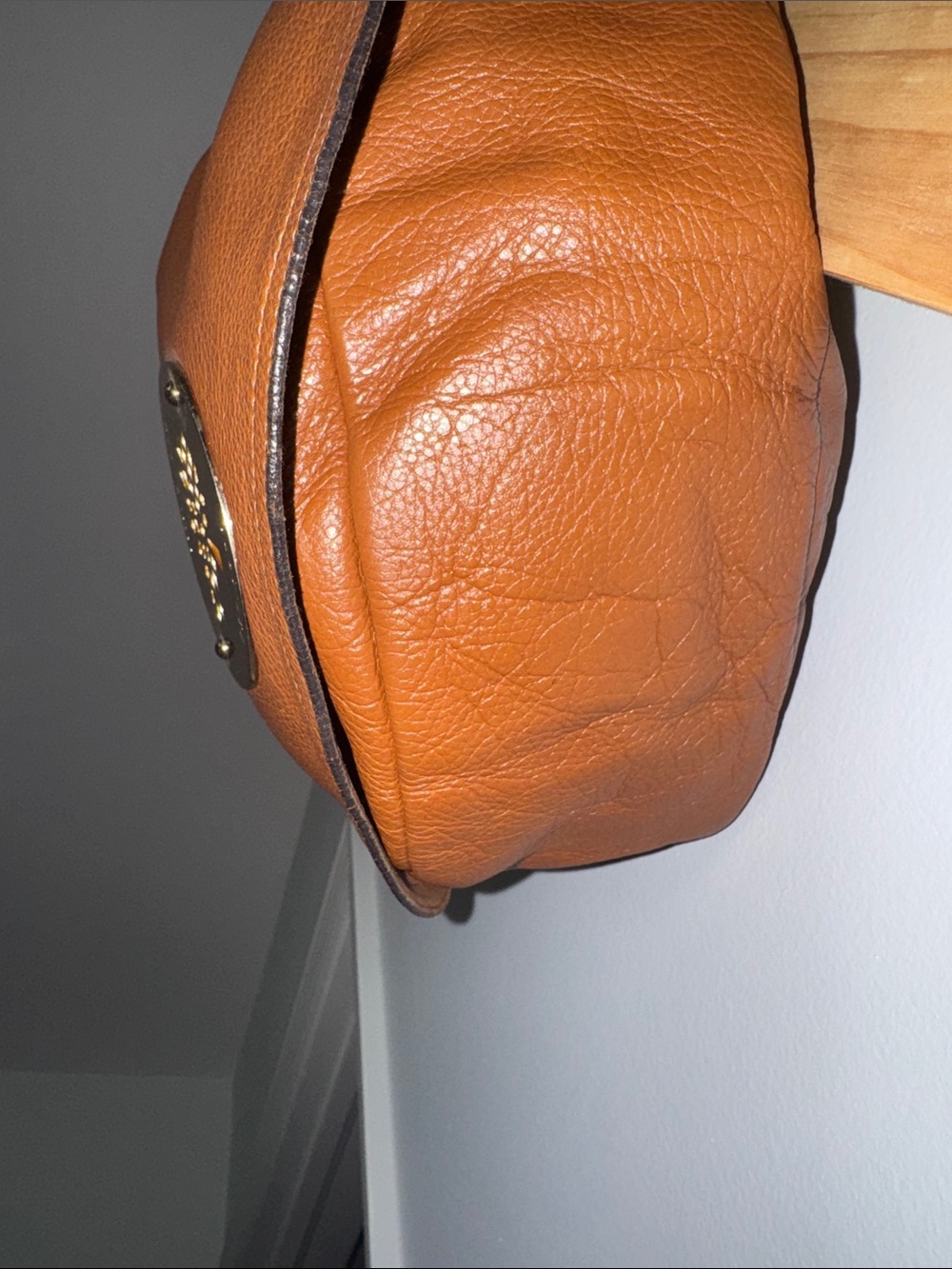 Mulberry Tan Leather Daria Hobo Bag - Signature Tree Plaque - Picture 6 of 14